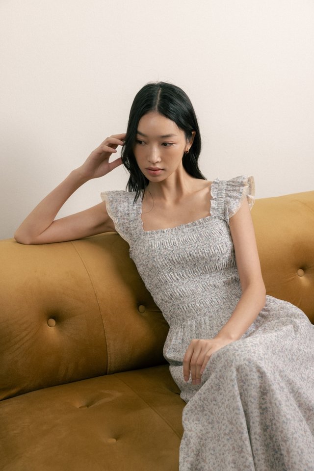 AMELINE PADDED FLORAL RUFFLE FLARE SLEEVE RUCHED MAXI DRESS