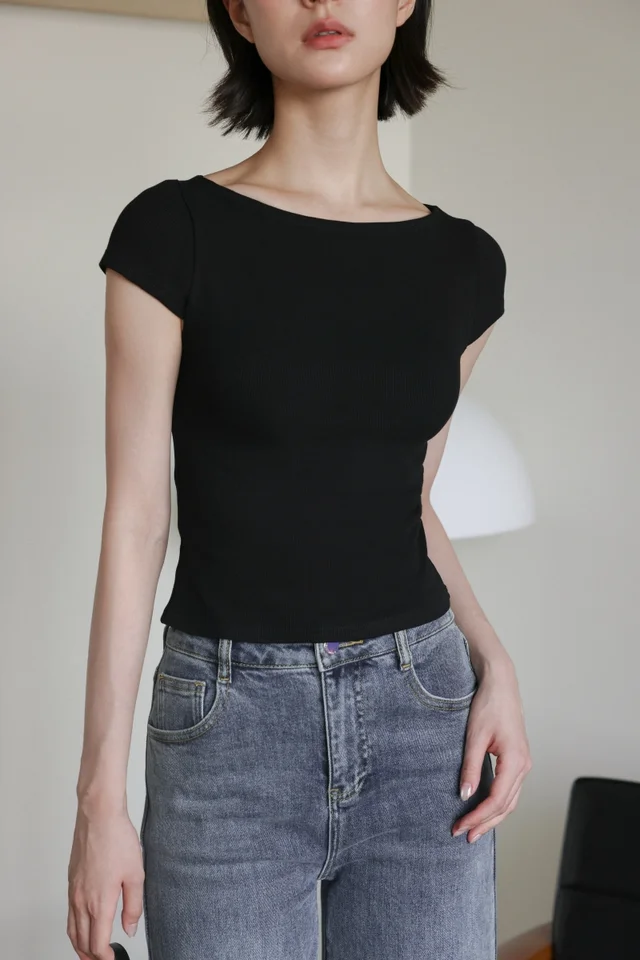 ELARIA PADDED BOAT NECK CAP SLEEVE TOP (BLACK)