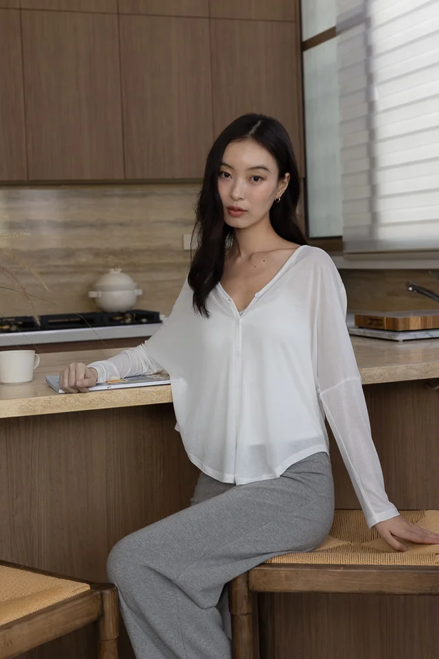 ZAFINA SHEER BUTTON LOOSE PULLOVER CARDIGAN (WHITE)