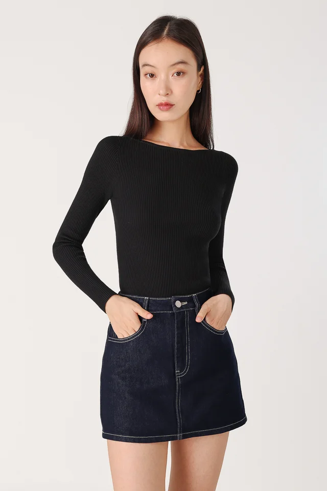 JAYLIN BOAT NECK LONG SLEEVE KNIT TOP (BLACK)