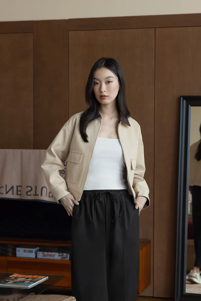 ARLETTE CONTRAST CORDUROY COLLAR CARGO JACKET (DUNE)