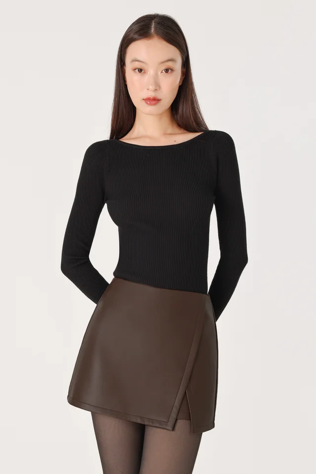 WINIFRED FAUX LEATHER ASYMMETRICAL SLIT SKORTS (ESPRESSO)