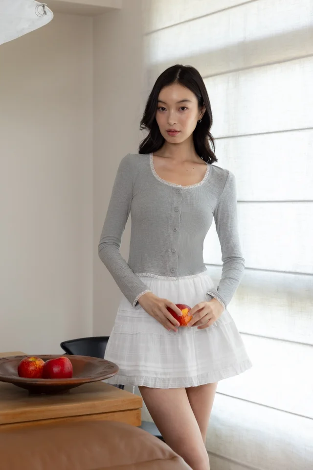 DAFINA PLAID TEXTURED PINTUCK RUFFLE SKORTS (WHITE)