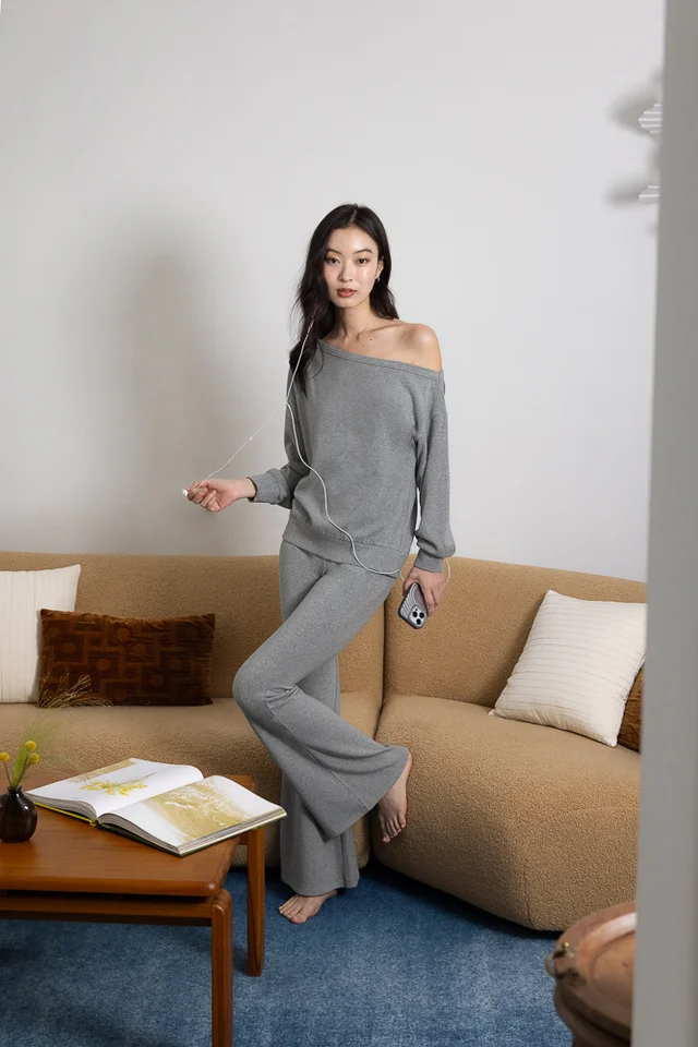 COOPER OFF-SHOULDER PULLOVER (HEATHER GREY)