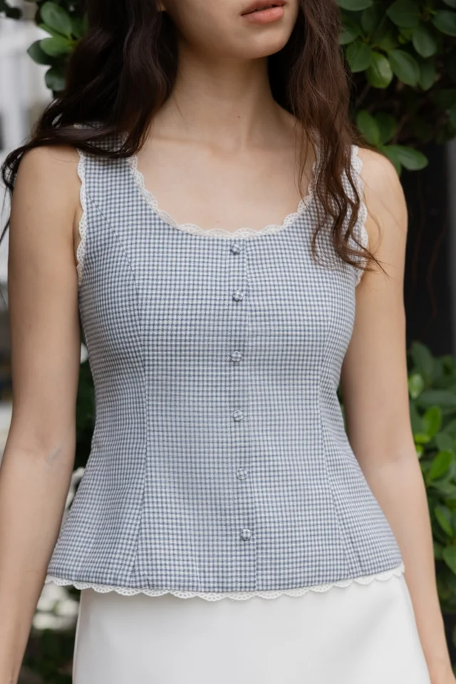SENNA SCOOP NECK LACE TRIM BUTTON VEST TOP (CHECKERED)