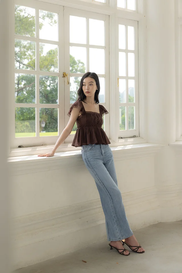 CONTOUR SIDE PANELLED STRAIGHT LEG DENIM JEANS - REGULAR (LIGHT WASHED)