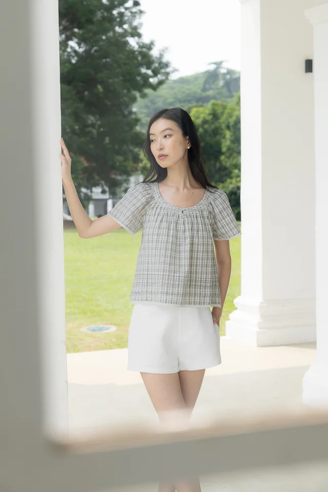LUCINE SMOCKED NECK BUTTON FLUTTER SLEEVE BLOUSE (PLAID)