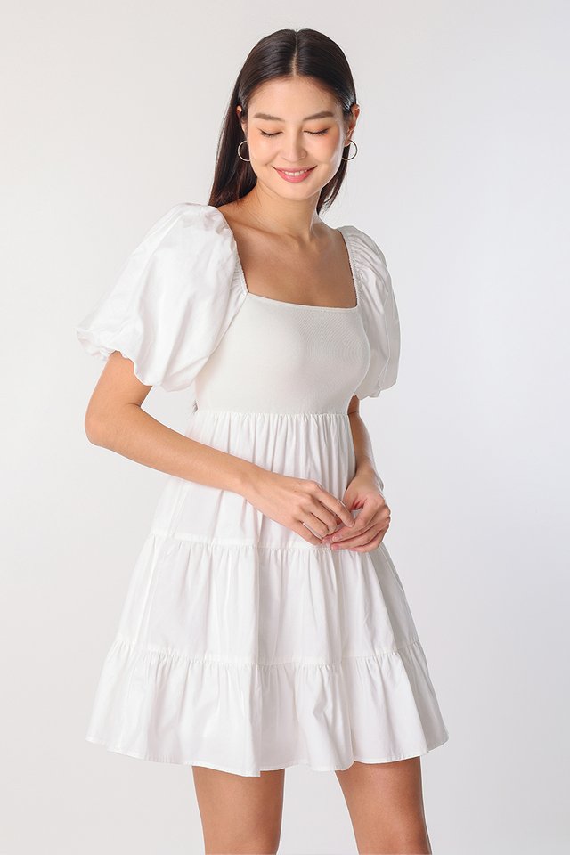LAINEY CONTRAST KNIT TIERED DRESS (WHITE)