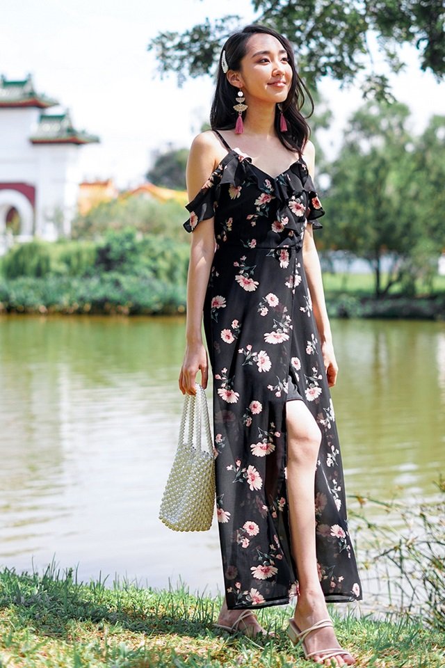 Black floral off the shoulder hot sale maxi dress