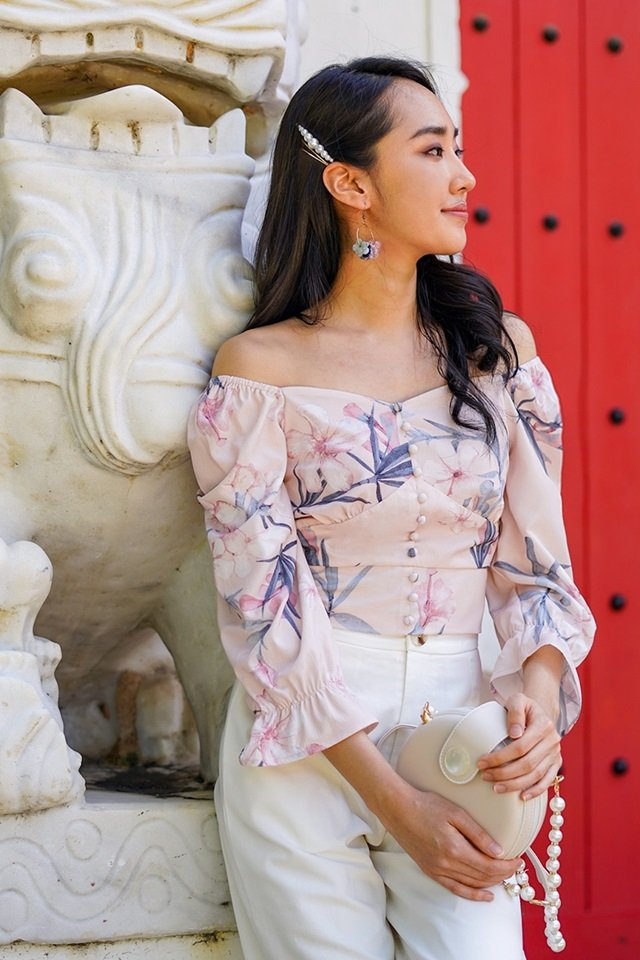 WISTERIA 2-WAY FLORAL BUTTON TOP #MADEBYLOVET (BLUSH)