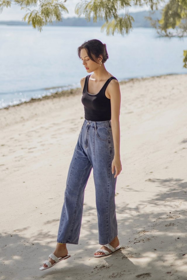 EVIE 2-WAY SCOOP RIBBED TANK TOP #MADEBYLOVET (BLACK)