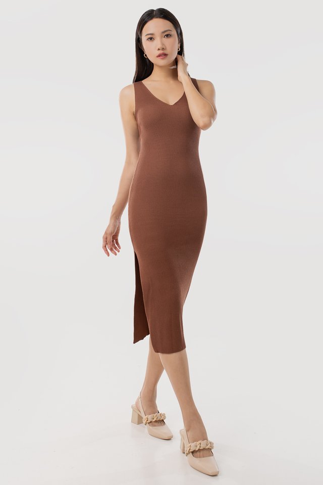 MELDA RIBBED V-NECK SLIT MIDI DRESS #MADEBYLOVET (COPPER BROWN)